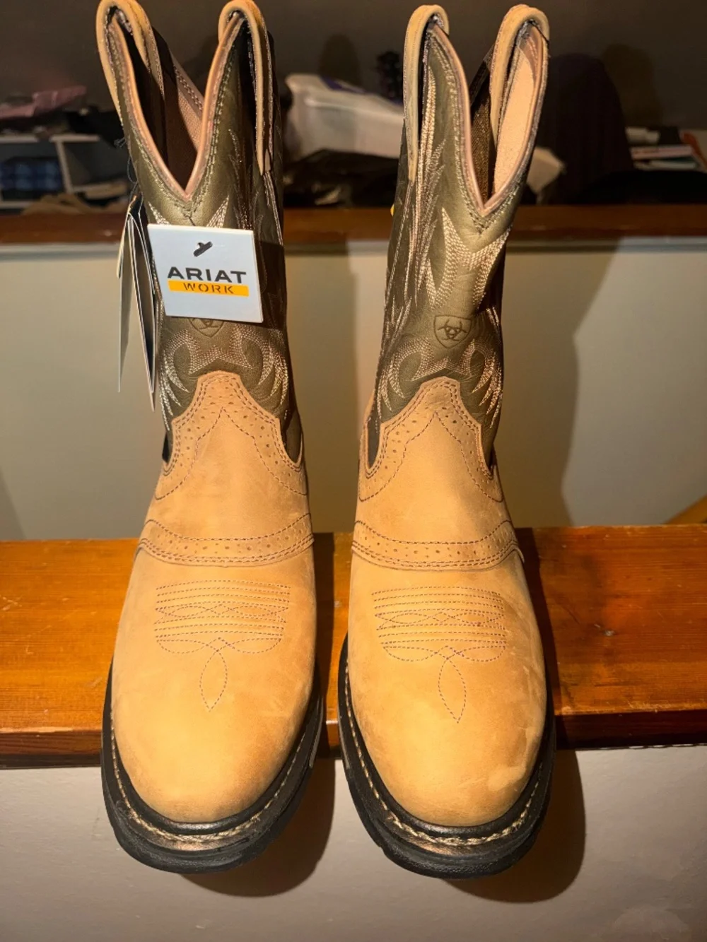 Ariat brand new